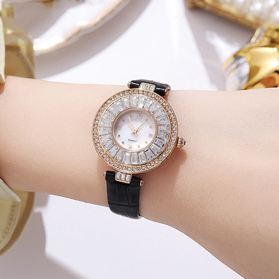 Round Case Casual Luxury Watch Quartz Leather Watch Waterproof For Lady