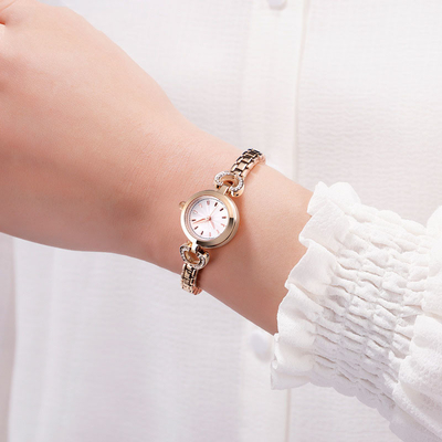 Fine Grinding Stainless Steel Quartz Wrist Watch Diamond Encrusted Dial