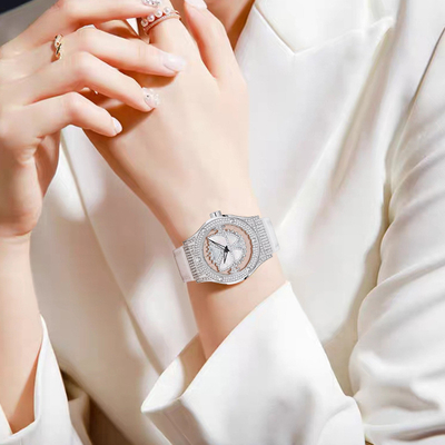 Black Band Quartz Battery Wristwatch featuring Stainless Steel Bezel