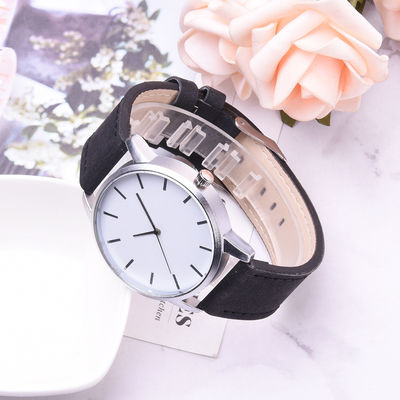 Personalized Watches For Men leather Band 52g Weight Round Crown type