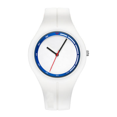 41mm Watch On Woman'S Wrist , Silicone Bracelet Wrist Watch For Ladies
