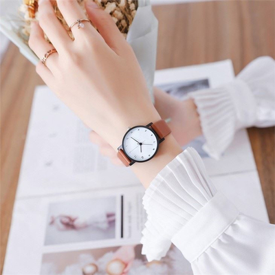 Simple Developed Design Classic Quartz Couple Watches With PU Leather Strap